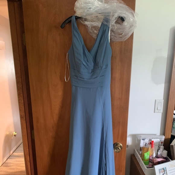 David’s Bridal Dress - Picture 2 of 4